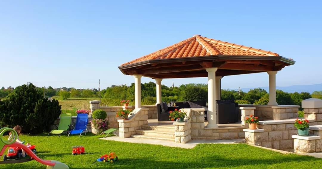 Holiday Apartment Villa Bianca พาซิน ภายนอก รูปภาพ