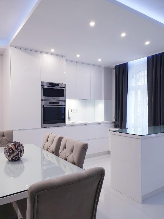 Holiday Apartment Villa Bianca พาซิน ภายนอก รูปภาพ