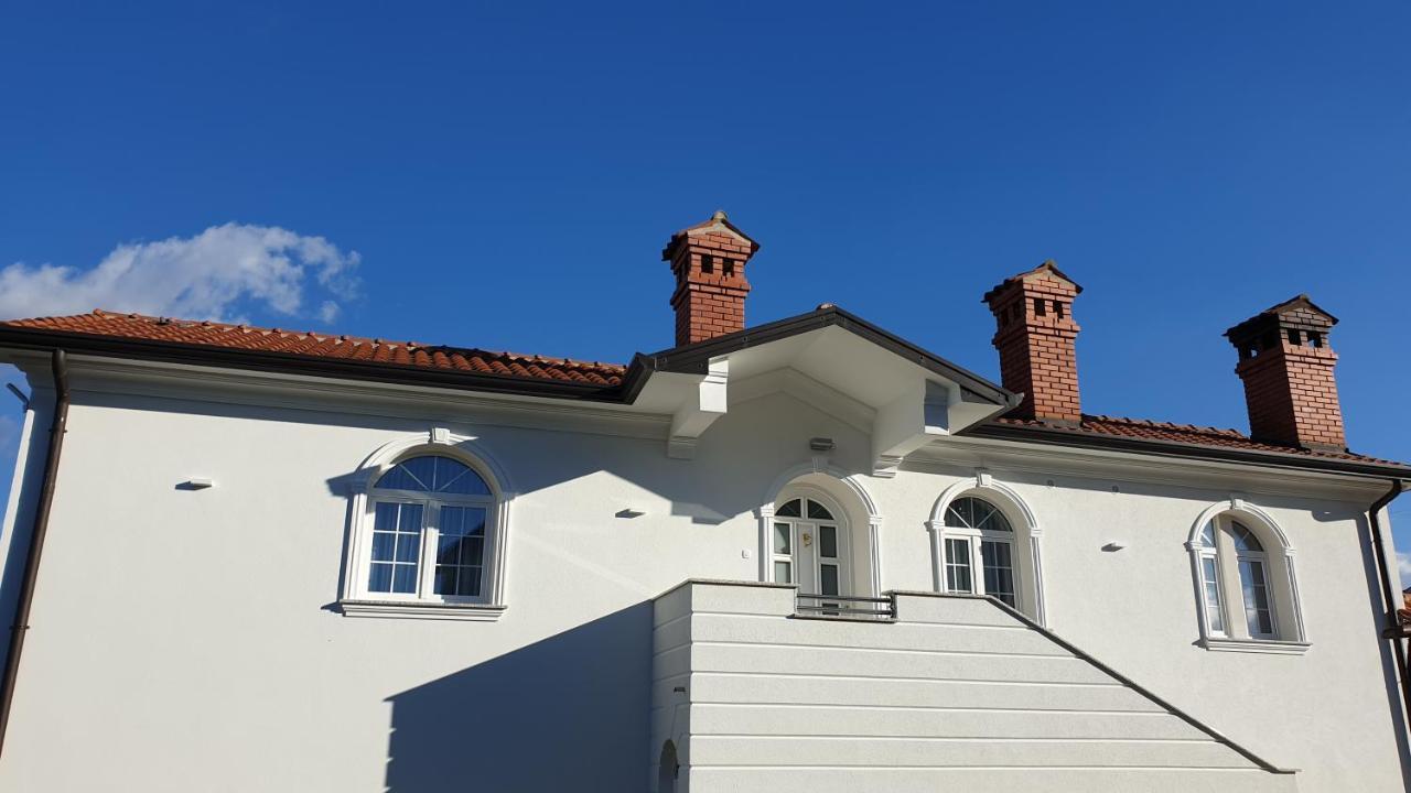 Holiday Apartment Villa Bianca พาซิน ภายนอก รูปภาพ